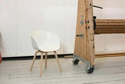 ACC 22 2.0 Karmstol, Lackerad Ek / Vit