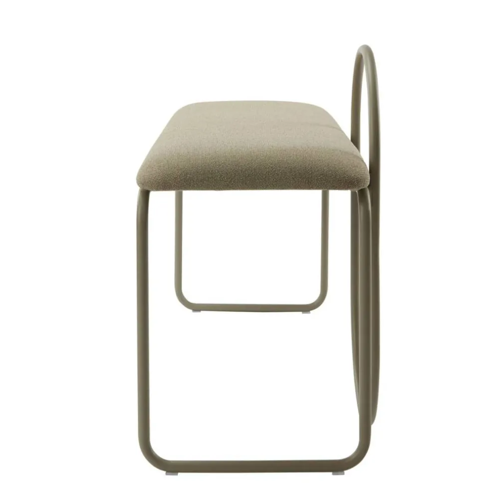 Angui Bänk, Taupe