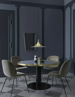 Beetle Stol Klädd Black Base/ Eros, Concrete