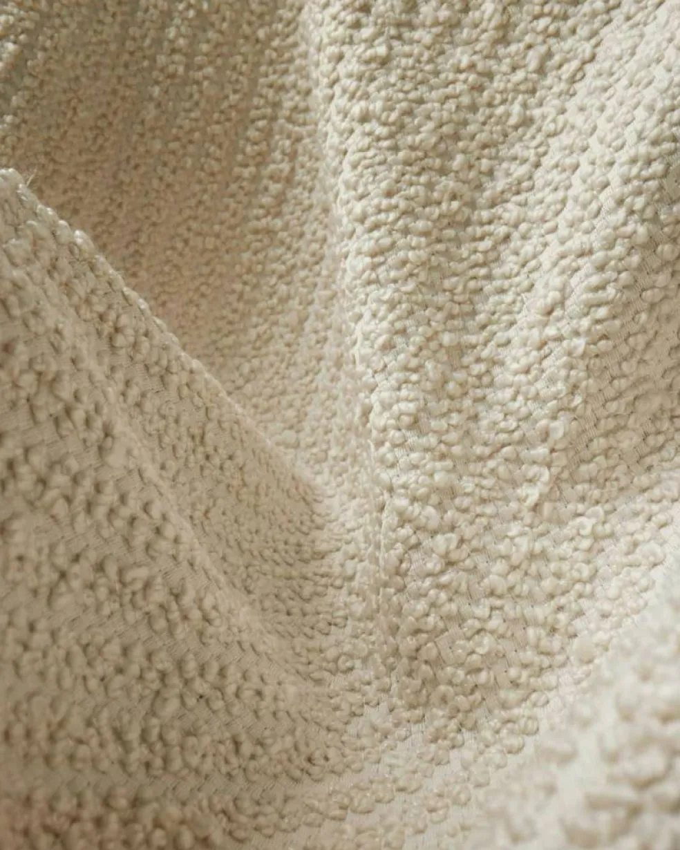 Bohemian 72 Ottoman, Dedar Lupo Bouclé 007