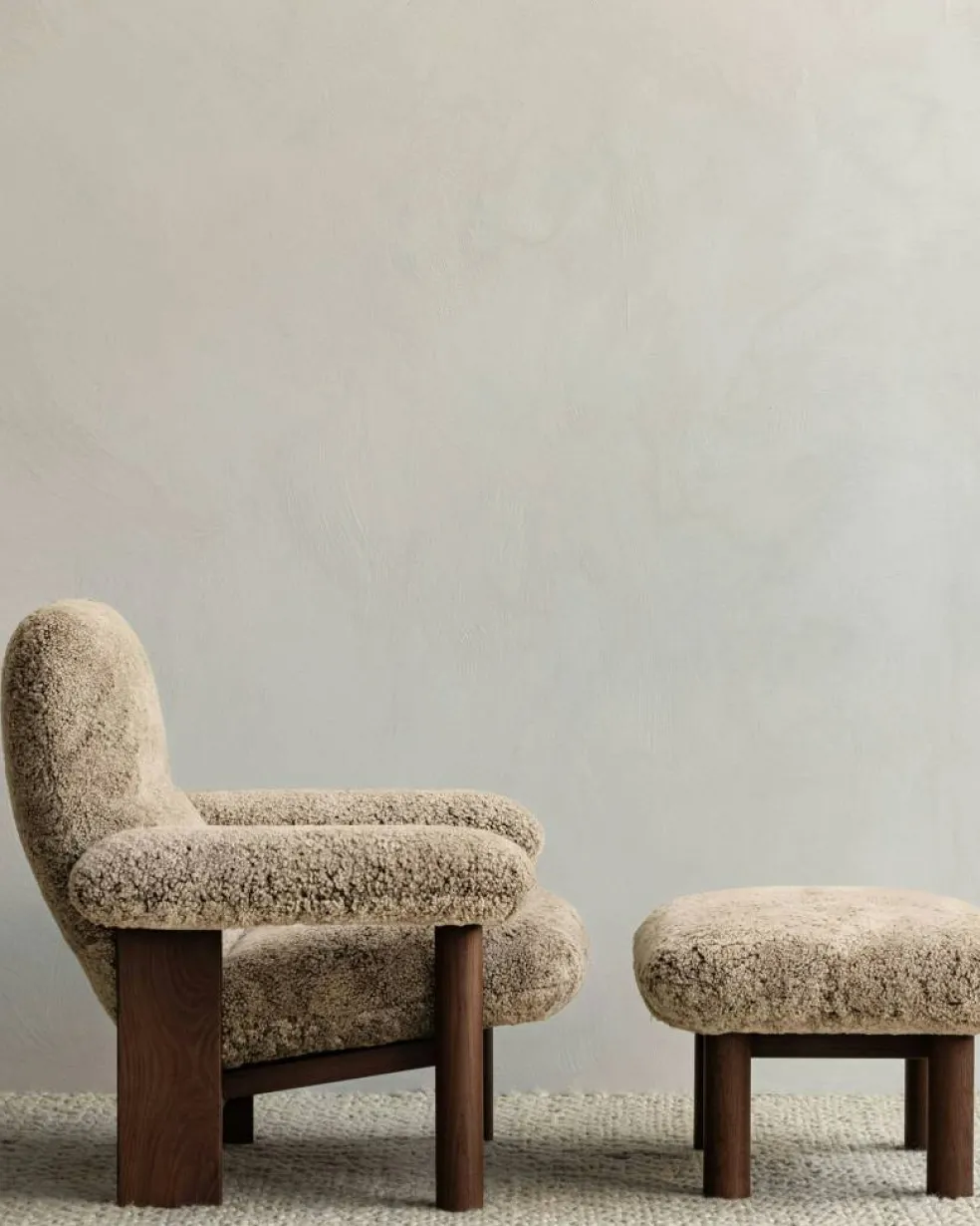 Brasilia Fåtölj, Walnut / Sheepskin Sahara