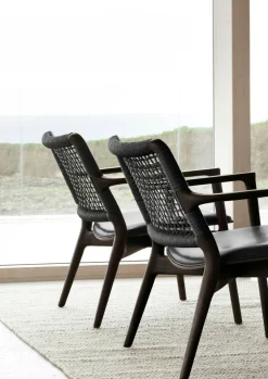 Cabin Loungefåtölj, Mörk Ek / Svart Läder