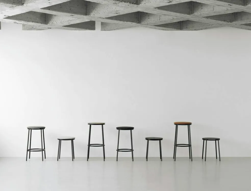 Circa Pall, Svart Aluminium