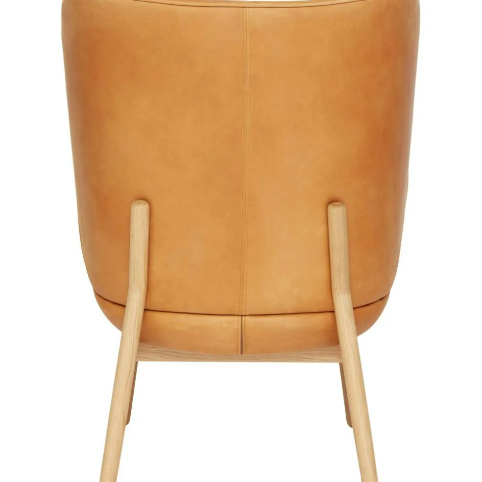Embrace Fåtölj, Ben Mattlackad Ek / Skinn Vintage Cognac