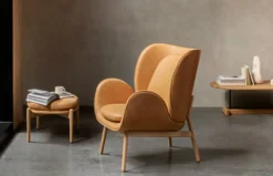 Embrace Fåtölj Med Fotpall L, Vintage Cognac