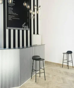 Form Barstol Stålben, 75cm, Svart