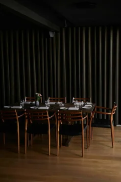 Gaspard 180 Matbord, Mörk Ek