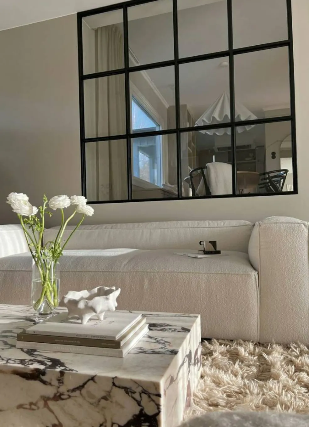 Grand 2-Sitssoffa Bouclétyg, Steam White