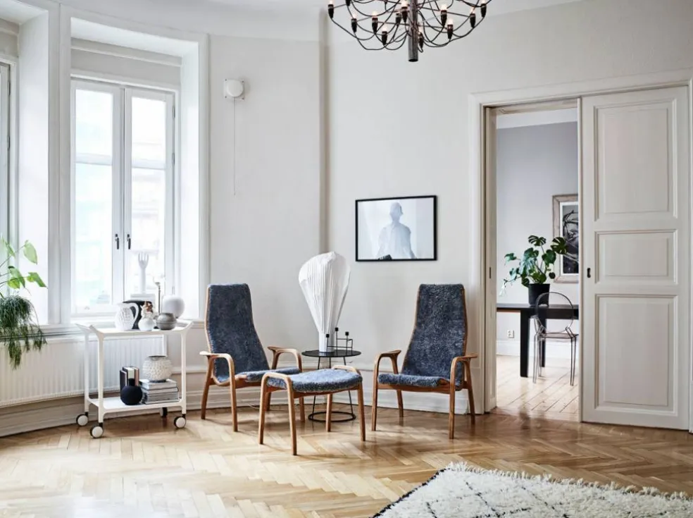Lamino Fåtölj Med Fotpall Fårskinn, Scandinavian Grey / Oljad Ek