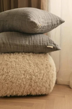Le Petite Sittpuff, Arctic White