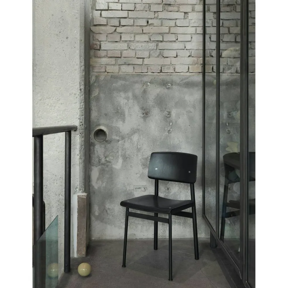 Loft Stol, Svart