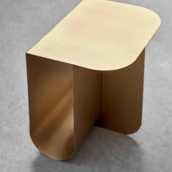 Mass Bord, Mässing