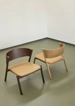 Oblique Loungestol, Natur